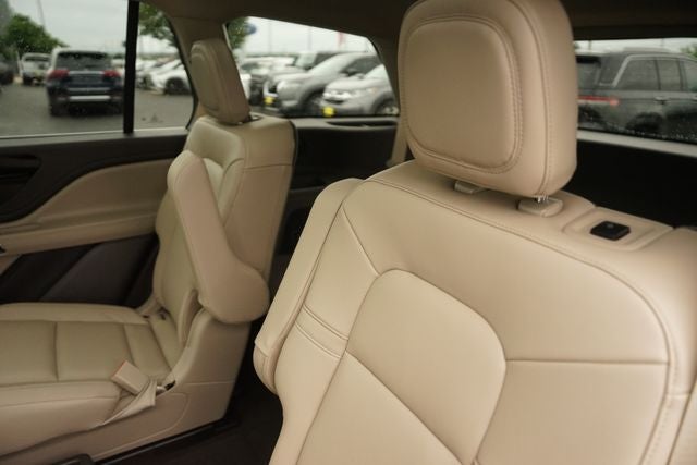 2024 Lincoln Aviator Premiere
