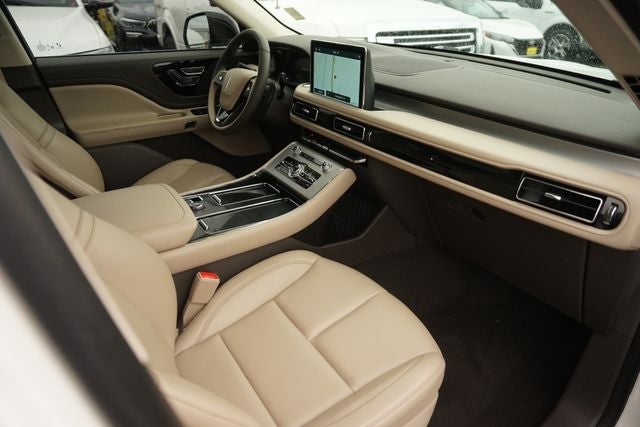 2024 Lincoln Aviator Premiere