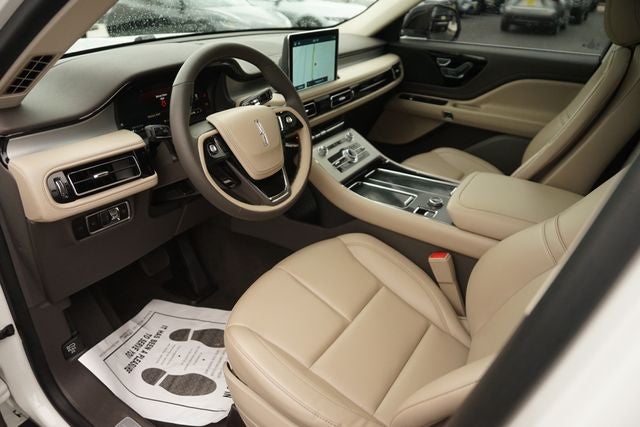 2024 Lincoln Aviator Premiere