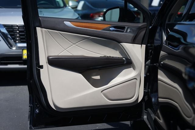 2019 Lincoln MKC Select