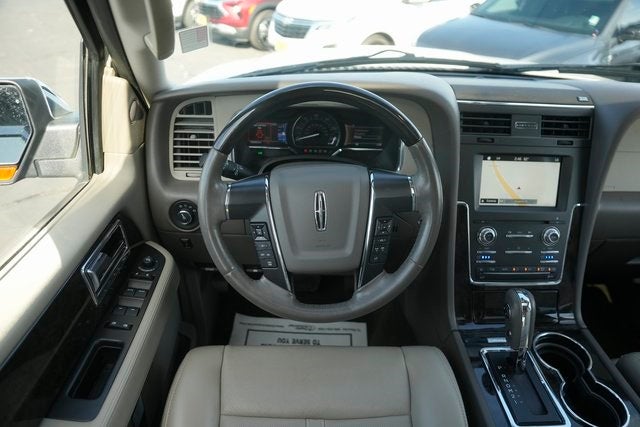 2017 Lincoln Navigator Select