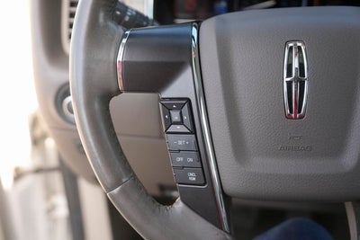 2017 Lincoln Navigator Select