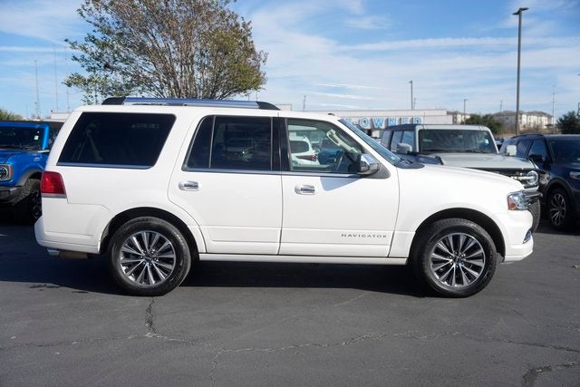 2017 Lincoln Navigator Select