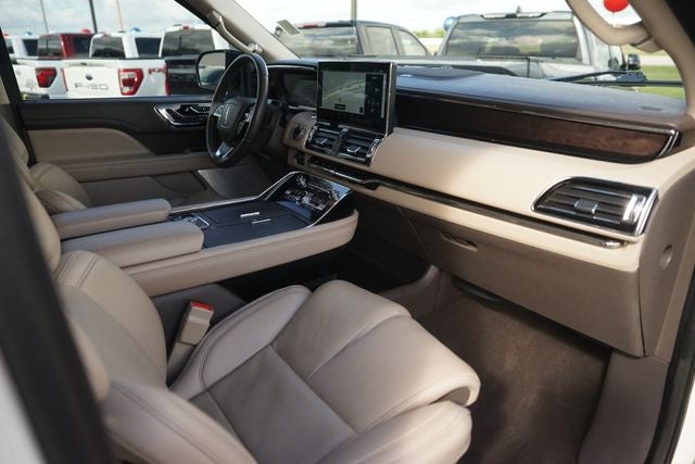 2024 Lincoln Navigator L Reserve