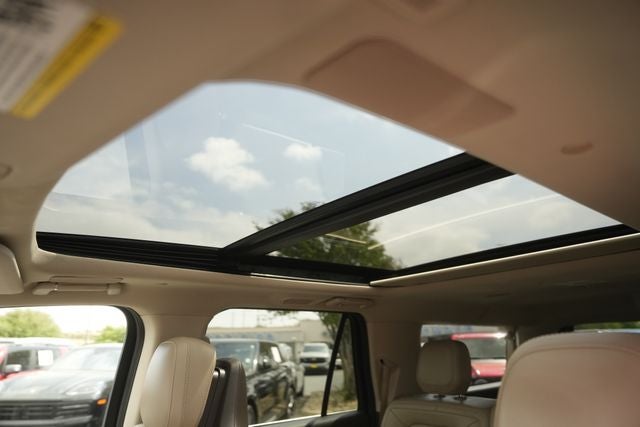 2023 Lincoln Navigator L Reserve