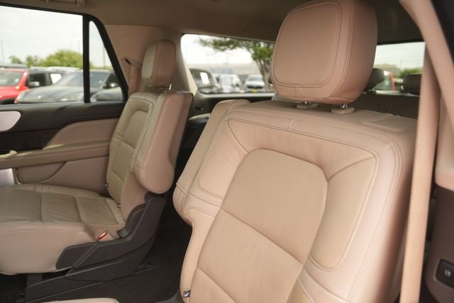2023 Lincoln Navigator L Reserve