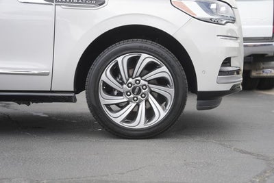 2023 Lincoln Navigator L Reserve
