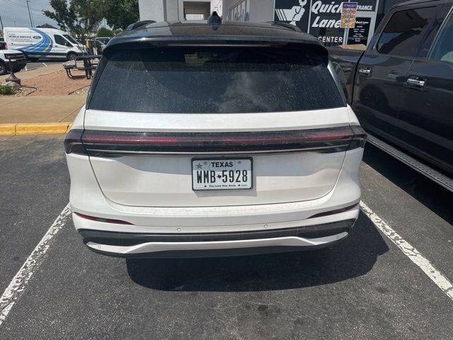 2025 Lincoln Nautilus Reserve