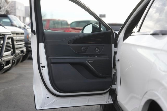 2024 Lincoln Nautilus Reserve