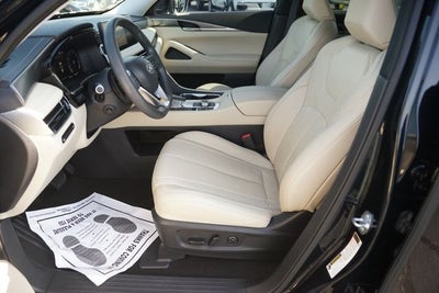 2023 INFINITI QX60 LUXE