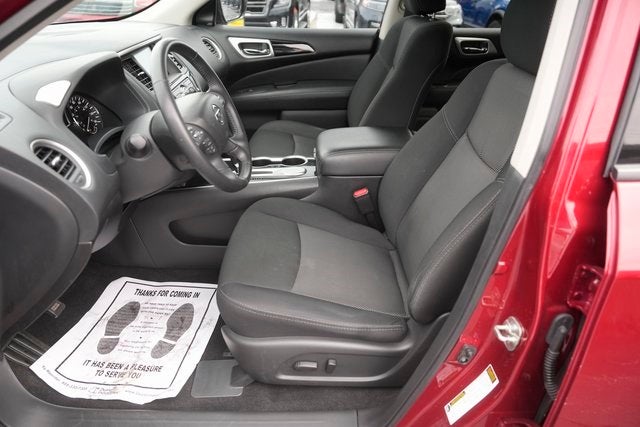 2020 Nissan Pathfinder SV