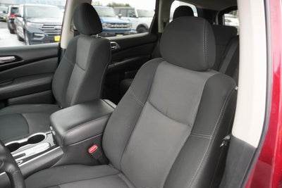 2020 Nissan Pathfinder SV