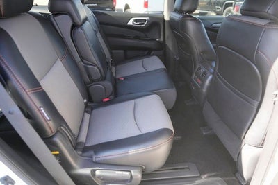 2019 Nissan Pathfinder SV