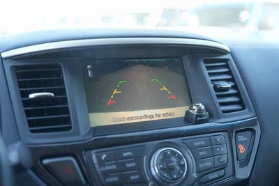 2019 Nissan Pathfinder SV