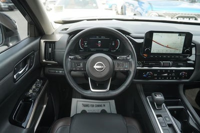 2024 Nissan Pathfinder Platinum
