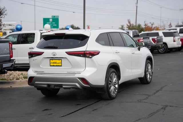 2022 Toyota Highlander Platinum
