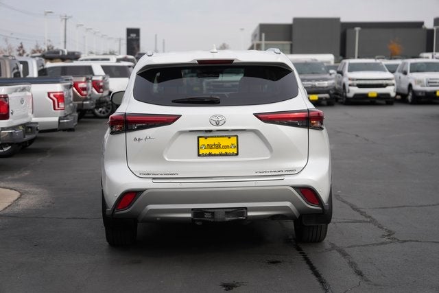 2022 Toyota Highlander Platinum