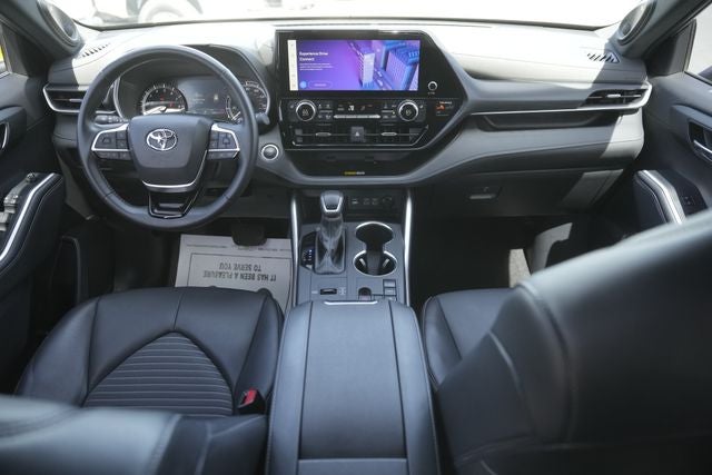 2024 Toyota Highlander XSE