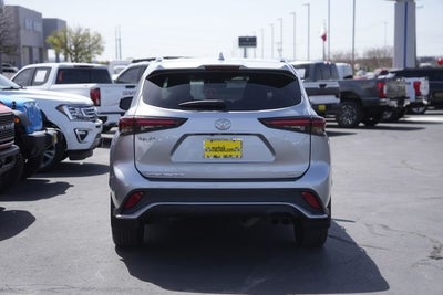 2024 Toyota Highlander XSE