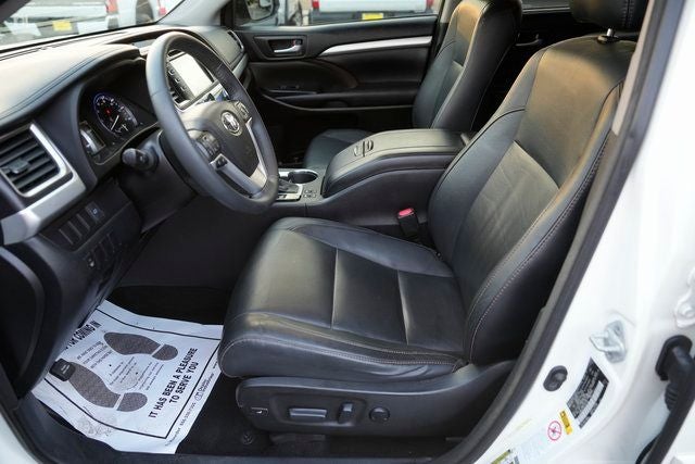 2016 Toyota Highlander XLE V6