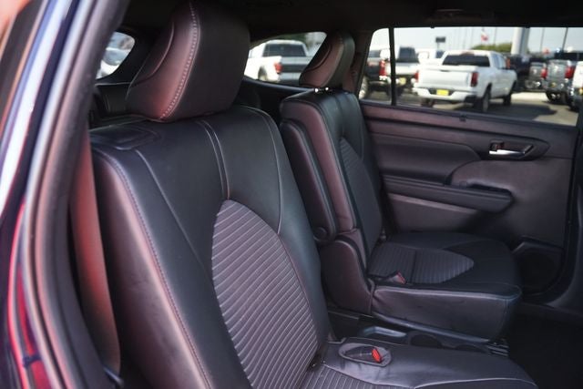 2022 Toyota Highlander XSE