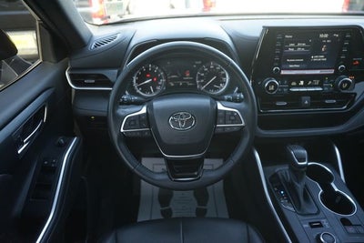 2022 Toyota Highlander XSE