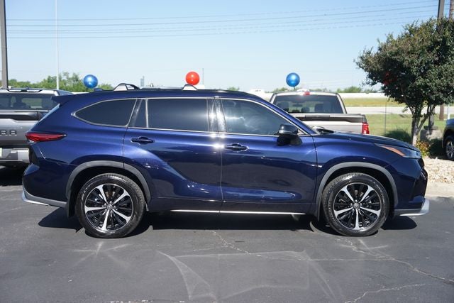 2022 Toyota Highlander XSE