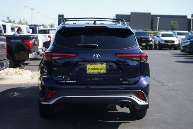 2022 Toyota Highlander XSE
