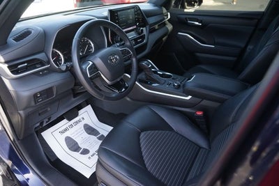 2022 Toyota Highlander XSE