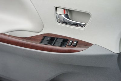 2013 Toyota Sienna XLE 8 Passenger