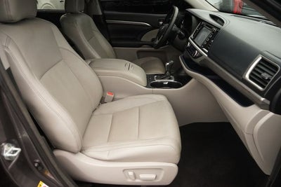 2017 Toyota Highlander Limited