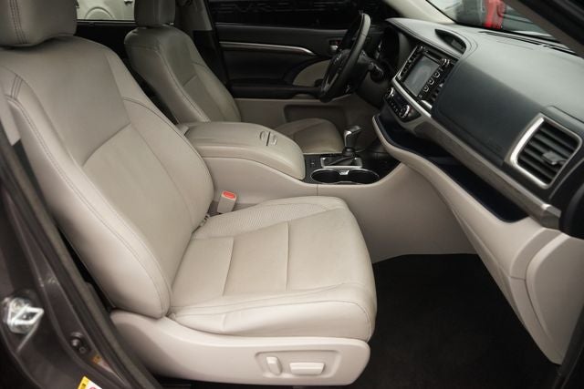 2017 Toyota Highlander Limited
