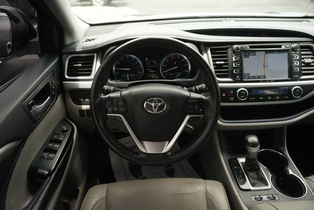 2017 Toyota Highlander Limited