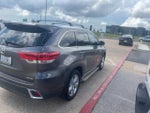 2017 Toyota Highlander Base