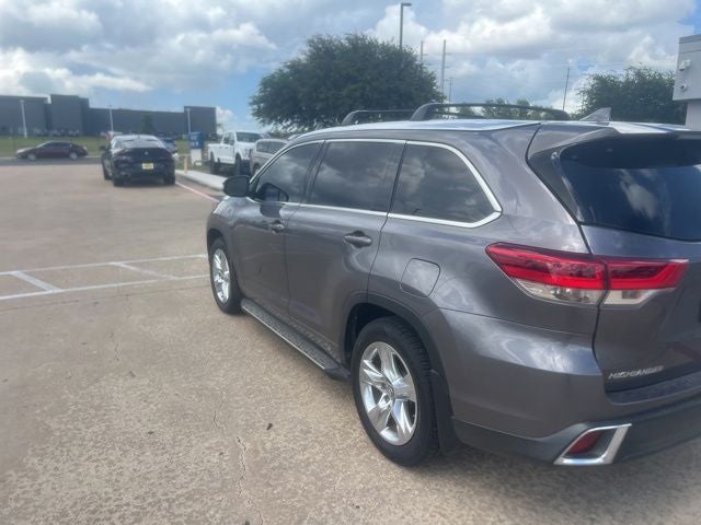 2017 Toyota Highlander Base