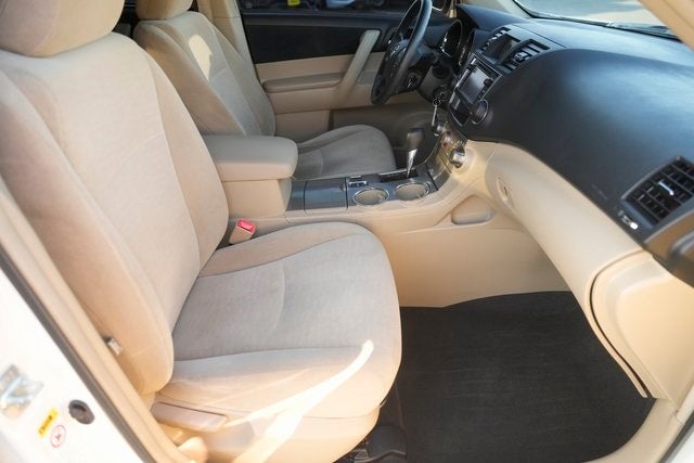 2013 Toyota Highlander Base Plus V6