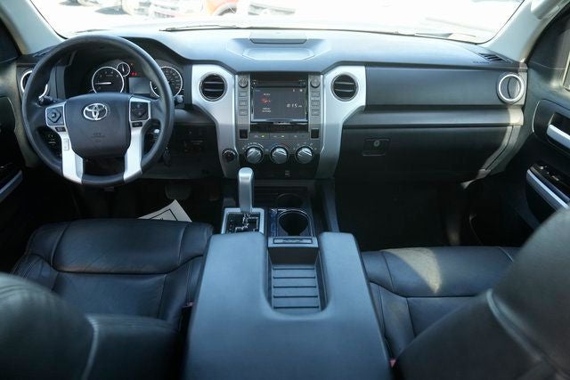 2017 Toyota Tundra SR5