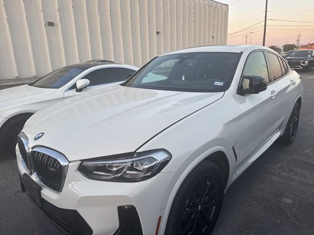 2022 BMW X4 M40i