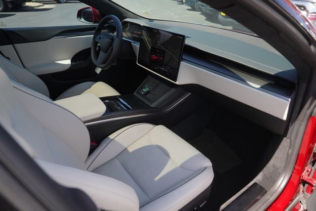2023 Tesla Model S Plaid