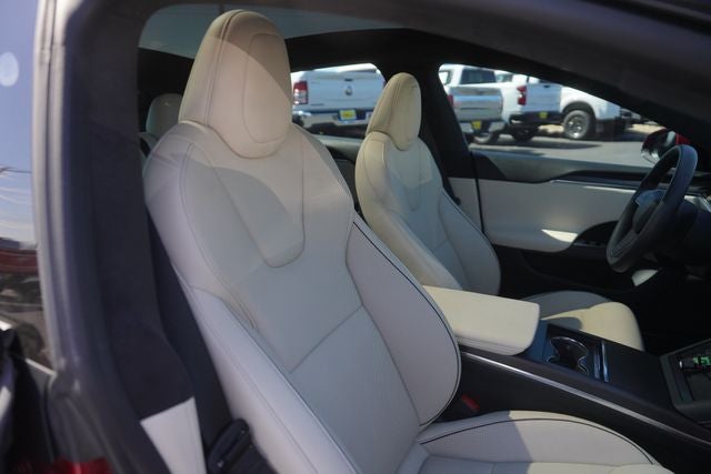 2023 Tesla Model S Plaid