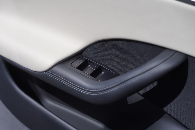 2023 Tesla Model S Plaid