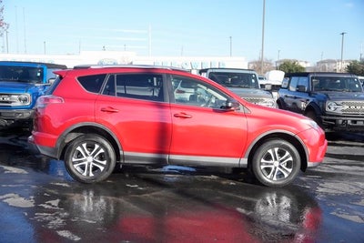 2017 Toyota RAV4 LE