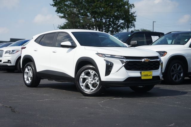 2025 Chevrolet Trax LS