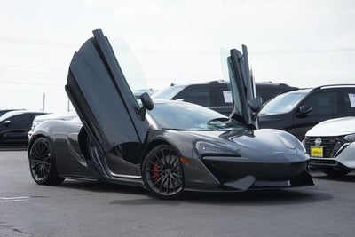 2017 McLaren 570GT Base