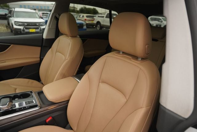 2020 Audi Q8 55 Premium Plus quattro