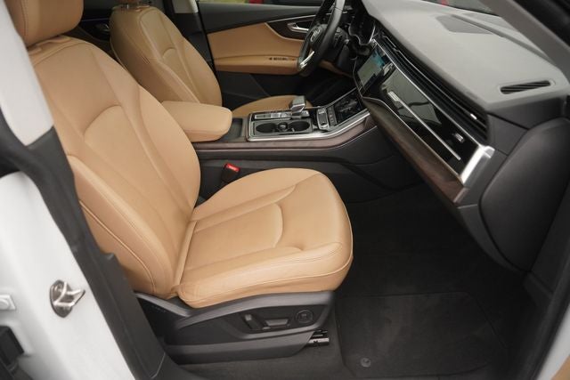 2020 Audi Q8 55 Premium Plus quattro