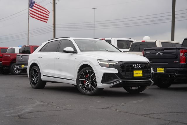 2020 Audi Q8 55 Premium Plus quattro