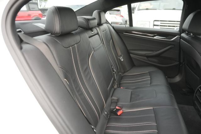 2017 BMW 5 Series 540i