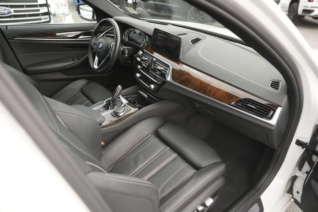 2017 BMW 5 Series 540i