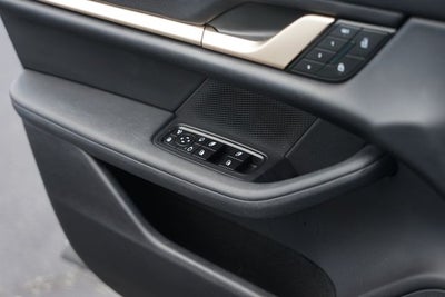 2022 Porsche Taycan Base